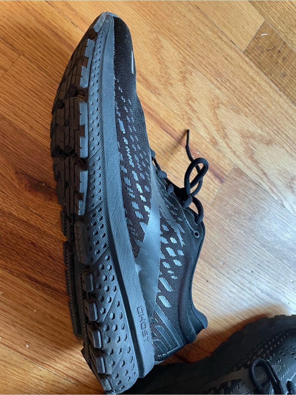 Brooks Men's Ghost Running Shoes 13 - Black Size 12 - Picture 4 of 6